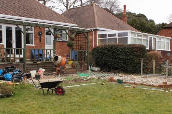 Understand the importance of boundary walls Bedfordshire contact Jason edworthy party wall surveyors today!